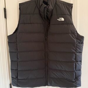 The North Face Men's Charcoal Puffer Vest